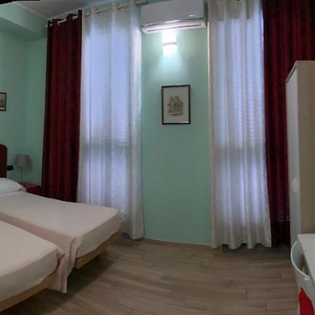 Cerrutihotel Vercelli Kültér fotó